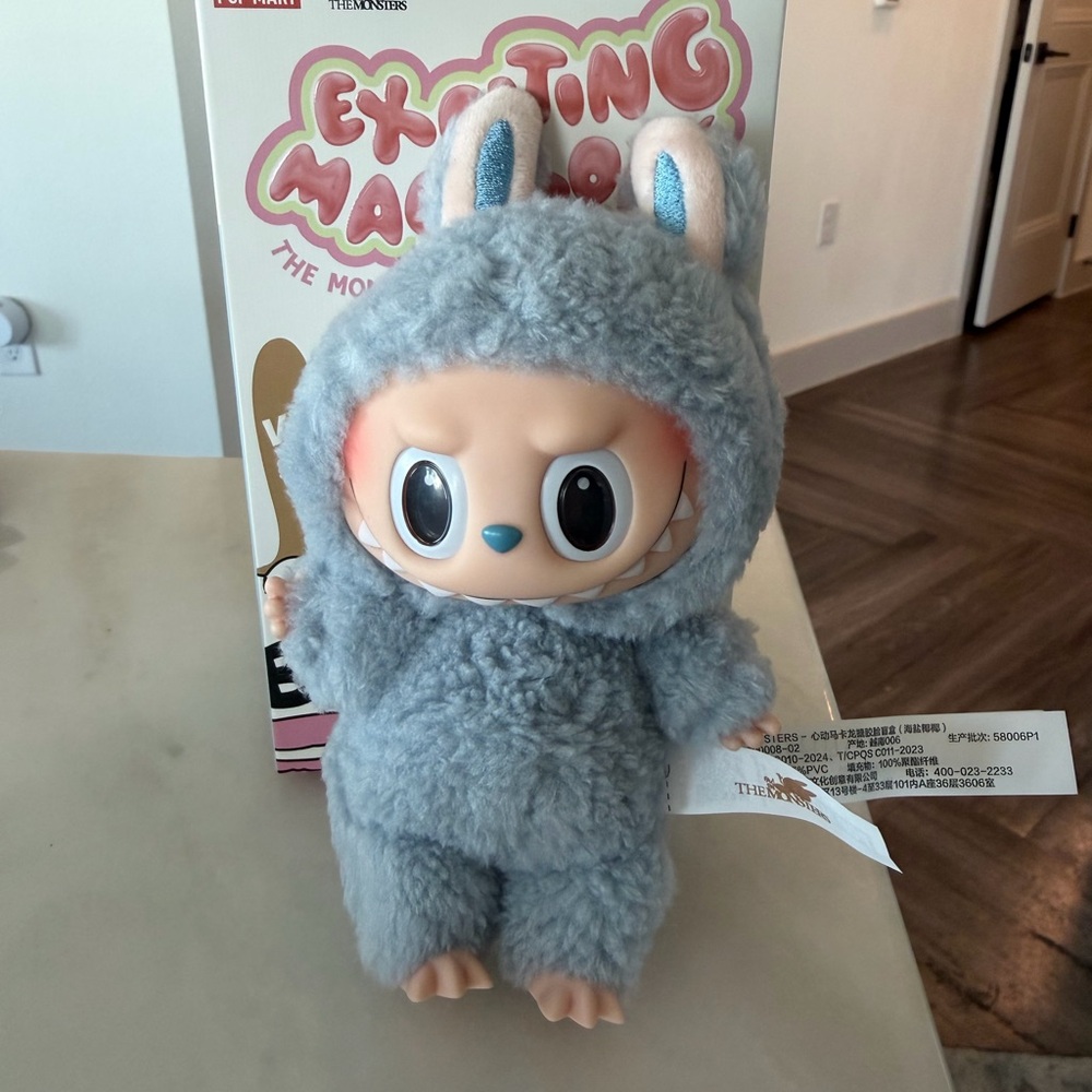 Labubu the monsters macaron blind box